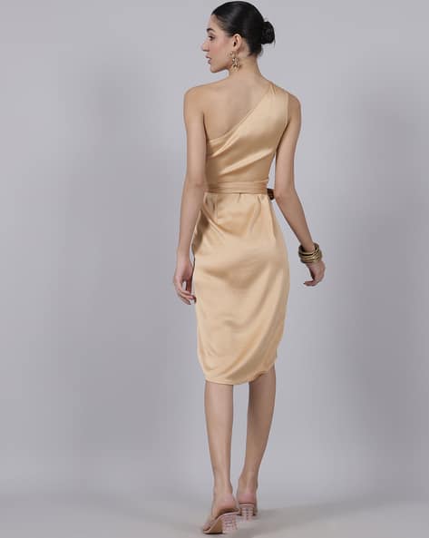 green emerald velvet dress Pleated Perfection: Solid Color Halter Neck Dress with Side Slit  Canary  Houze