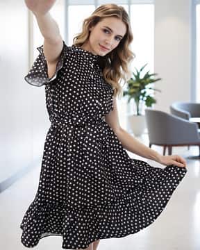 Buy Black Dresses for Women by Shein Online | sheinindia.in