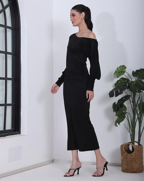 green emerald velvet dress Black Applique Embroidered Mesh Sleeve  Urbanheer