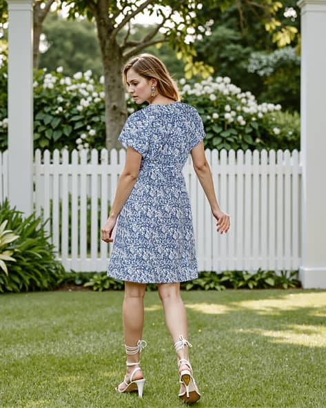 midi dresses for short women Boden Women's Grown On Sleeve Dress in Green The midi length brings a polished feel Pact Women's Organic Cotton Fit