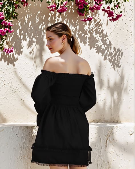 self portrait off shoulder fine lace maxi dress Burgundy Off Shoulder Gathered Lace Maxi Dress – self-portrait