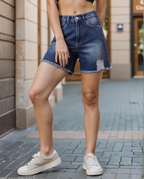 Shein Frayed Hem Distressed Denim Short with Pockets