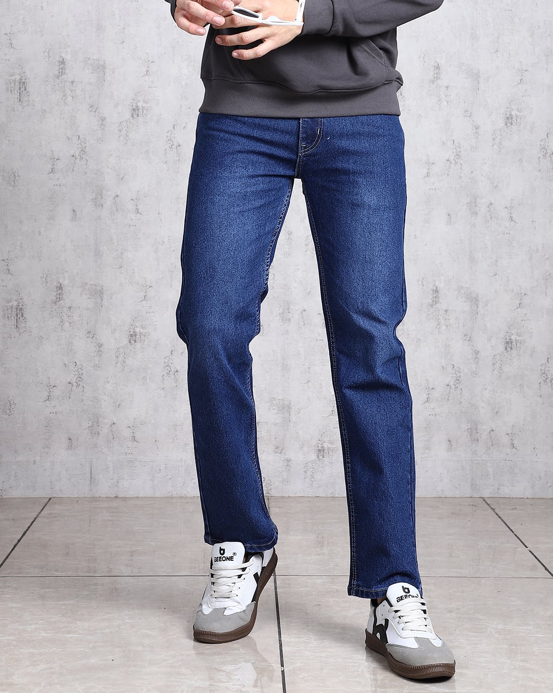 Shein Shein Ankle Length Fly With Button Closure Mid Wash Jeans For Men (Blue, 32)