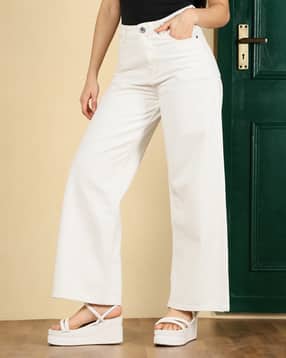 Shein Full Length Fly With Button Closure Clean Wash Jeans