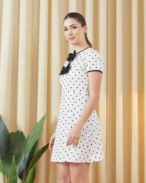 shein black and white dress Shein V-Neck Polka Dot Dress Knee Length Women's Size S Black & White