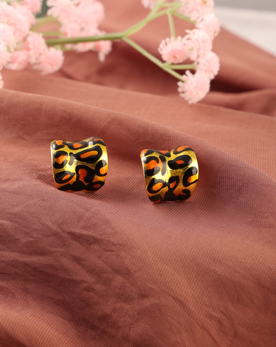 Shein Shein Women Leopard Curved Design Stud Earring For Women (Multi, ONE SIZE)