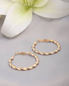 Shein Shein Women Textured Twisted Rope Design Hoop Earrings
