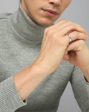 Shein Men Silver Engraved Typographic Criss-Cross Detail Ring-picture-14