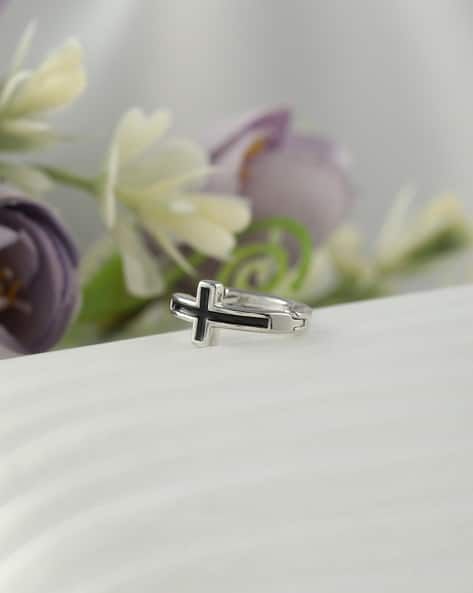 Shein Men Cross Design Hoop Earring