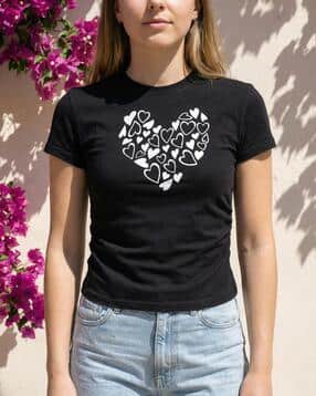 Shein Short Sleeves Heart Chest Print Crew Tshirt-picture-42