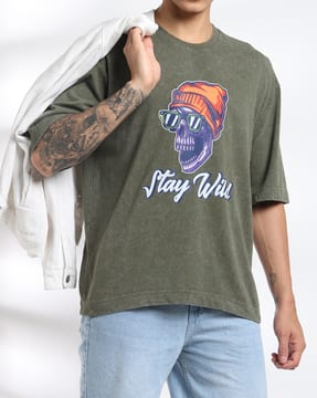 Shein Shein Men Drop Shoulder Graphic Chest Print Crew Tshirt