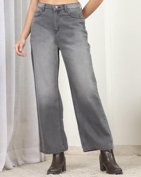 Shein Shein Full Length Fly With Button Closure Mid Wash Jeans