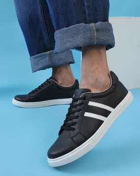 Shein Men Contrast Panelled Round Low Top Lace-Up Sneakers-picture-30