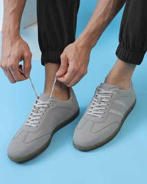 Shein Men Contrast Panelled Low Top Lace-Up Sneakers-picture-25