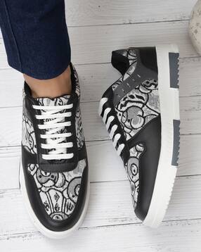 Shein Men Colour-Blocked Graphic Print Lace-Up Sneakers-picture-14