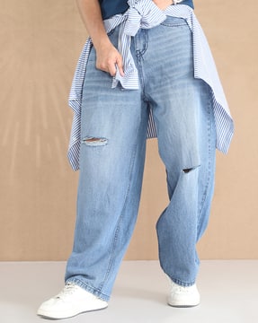 Shein Shein Men Fly With Button Closure Stone Wash Distressed Jeans