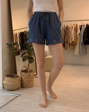Shein Above the Knee Floral Embroidered Denim Shorts-picture-12