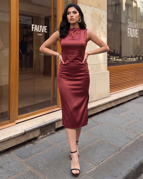 Midi Dress Maroon Dress And Heels Heels With Maroon Dress What Color Shoes To Wear With
