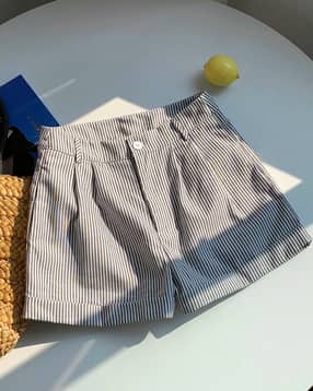 Shein Front Pleated Button Closure Striped Mini Shorts-picture-36