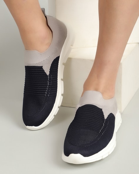 Shein Men Low Top Colour-Block Slip On Walking Shoes