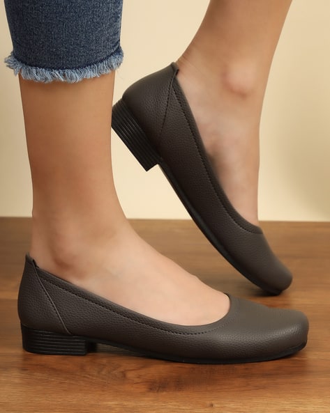 Shein Women Perforated Sole Textured Slip-On Pumps