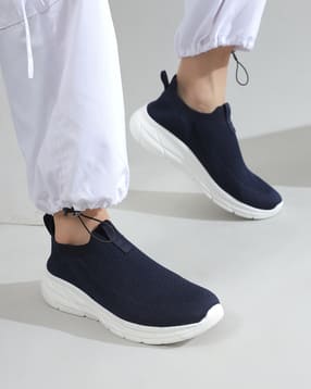 Shein Men Round Toe Mesh Detail Slip On Walking Shoes-image-12