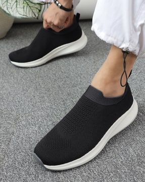 Shein Shein Men Slip On Styling Mesh Detail Walking Shoes
