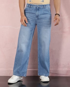 Shein Shein Men Low Rise Full Length Dart Detail Mid Wash Jeans