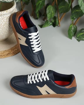 Shein Men Round Toe Lace Up Contrast Panelled Court Sneakers-image-16