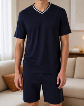 Shein Men Short Sleeve Contrast Trim Tshirt & Shorts-picture-14