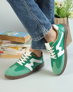 Shein Men Lace Fastening Contrast Panelled Court Sneakers-image-33