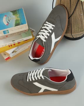 Shein Men Round Toe Lace Up Contrast Panelled Court Sneakers-picture-45