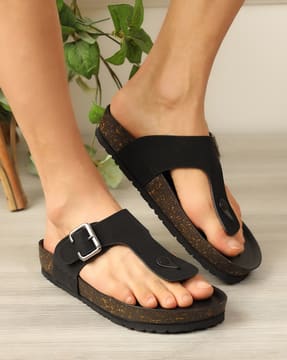 Shein Shein Men Open Toe Buckle Detail T-Strap Flip Flops