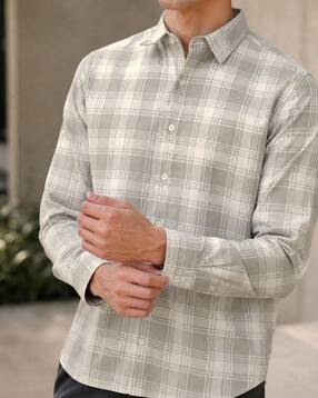 Shein Men Medium Length Full Sleeve Checked Shirt-picture-30