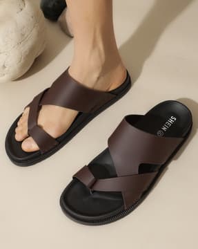 Shein Shein Men Open Toe Cross Strap Toe Ring Flip Flop