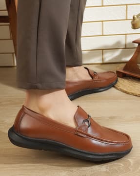 Shein Shein Men Round Toe Metal Horsebit Detail Slip On Loafers