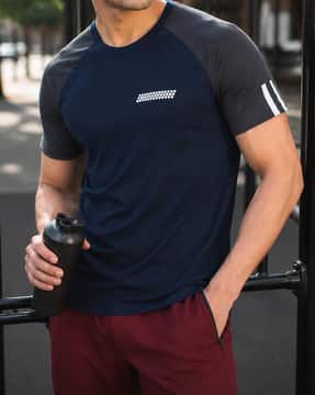 Shein Shein Men Activewear Raglan Sleeve Colour-Blocked Crew Tshirt