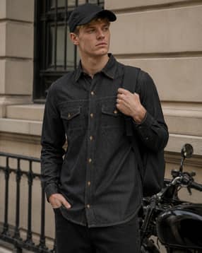 Shein Men Spread Collar Panelled Denim Shirt With Pocket-picture-18
