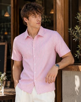 Shein Shein Men Spread Collar Short Sleeve Striped Shirt