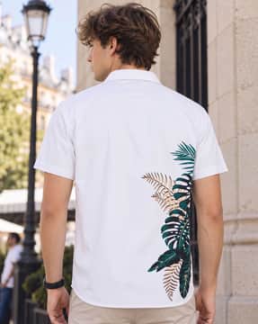 Shein Shein Men Spread Collar Short Sleeve Leaf Placement Print Shirt
