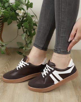 Shein Shein Women Contrast Panelled Lace Up Court Sneakers