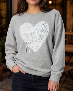 Shein Shein Women Drop Shoulder Heart Chest Print Crew Sweatshirt